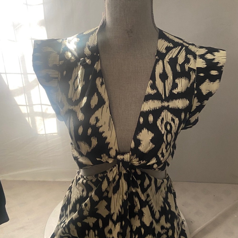 Steve Madden Black and Cream Printed Tie-Front Maxi Dress - Picture 8 of 9